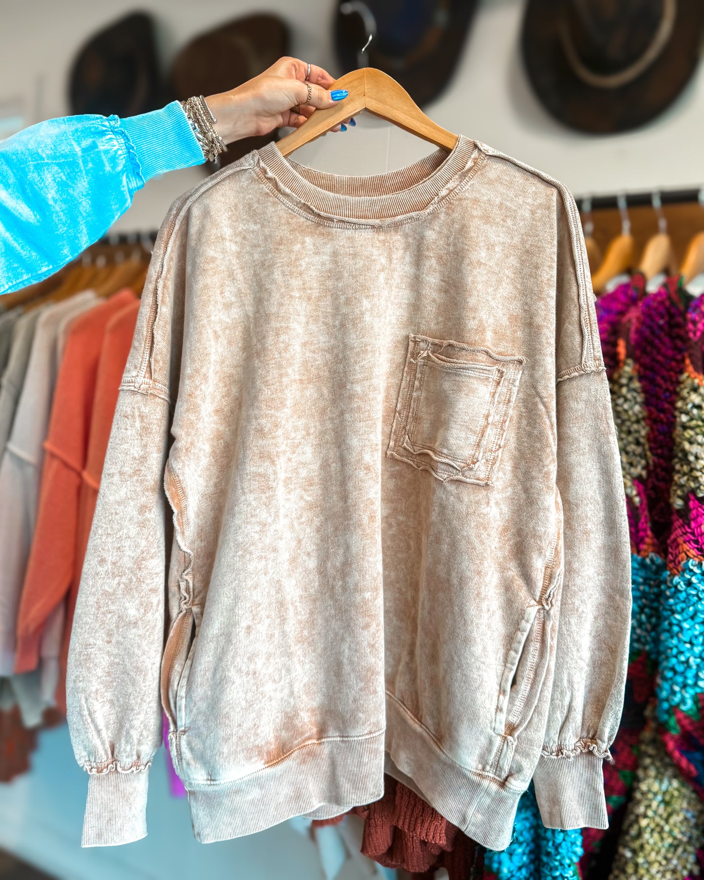 Halo Snow Sweatshirt (Mocha)
