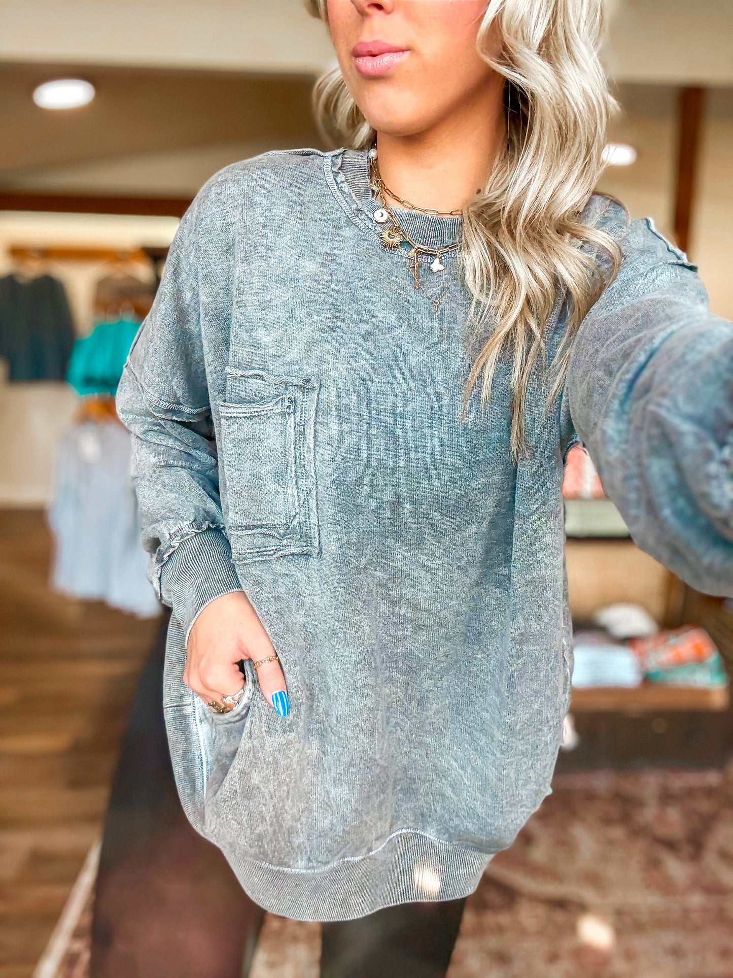 Halo Snow Sweatshirt (Ash Black)