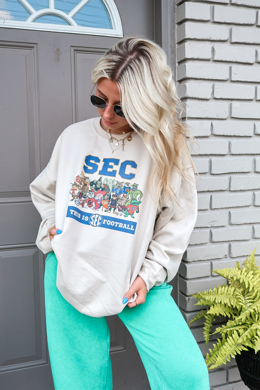 Sand Vintage Family Sweatshirt