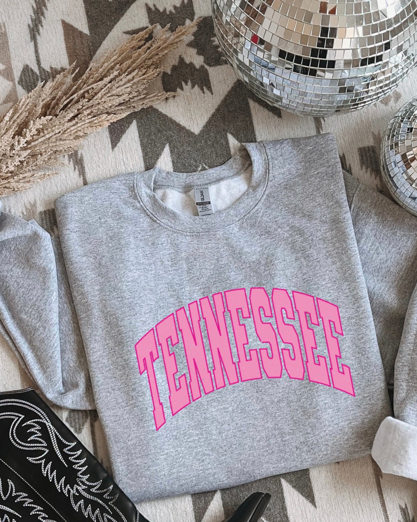 (PRE-ORDER) Tennessee Ash & Pink Sweatshirt
