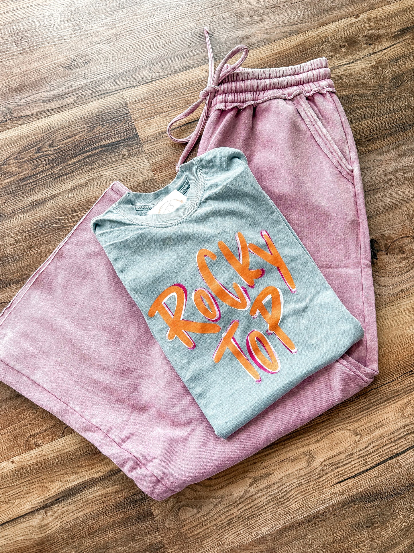 Granite Preppy Rocky Top Tee