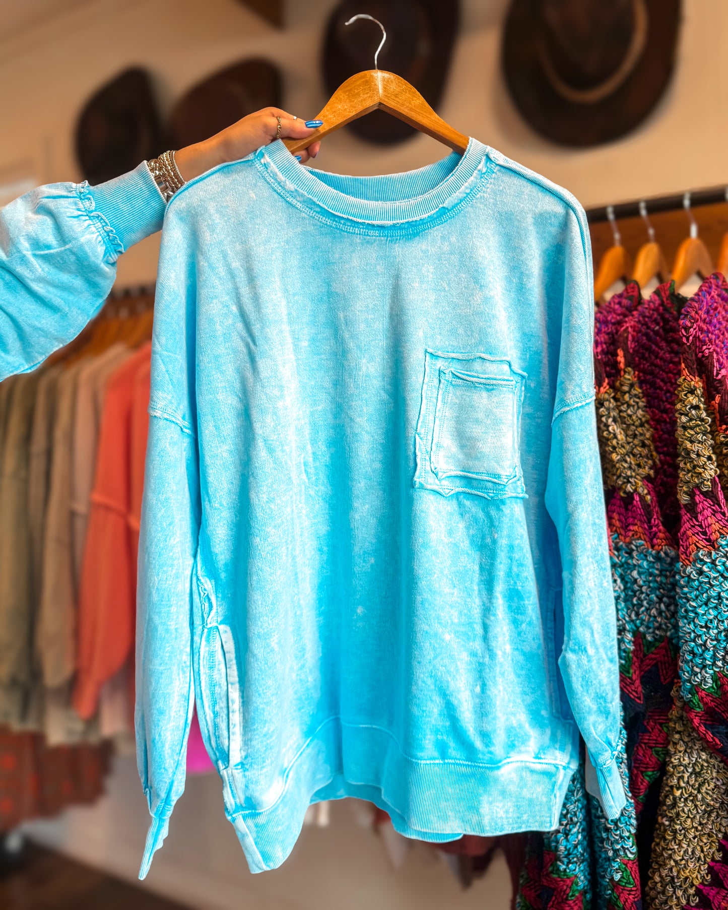 Halo Snow Sweatshirt (Sky Blue)