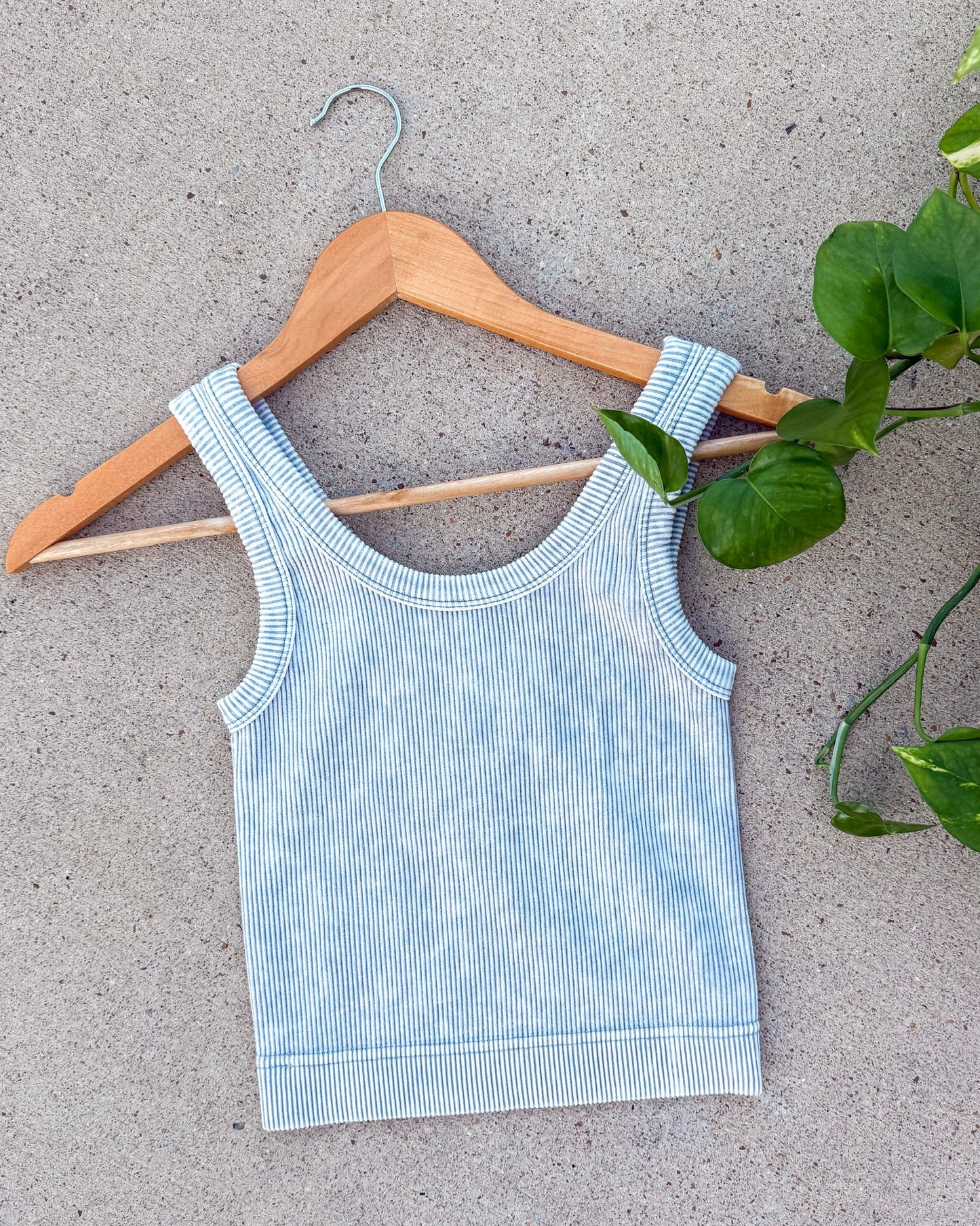 Faded & Fitted Seamless Tank Top (Sleet)