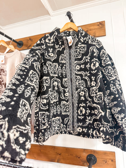 Geometric Detail Fleece Jacket