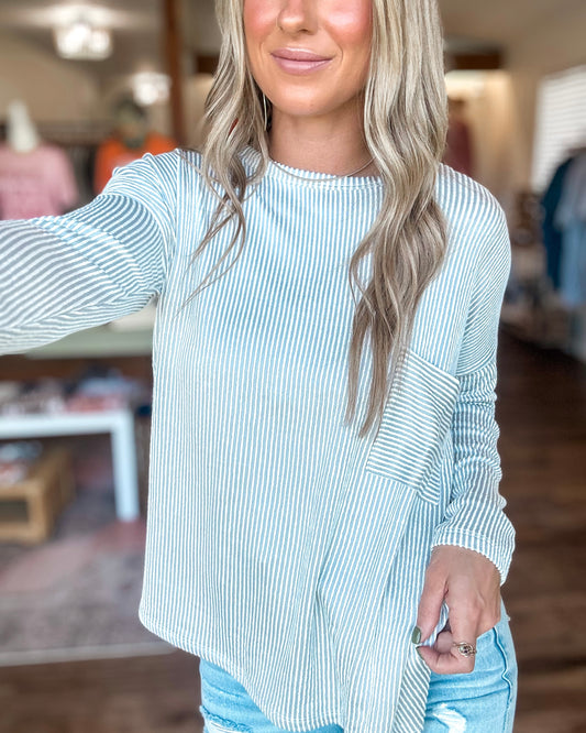 Fall Stroll Oversized Ribbed Top (Sleet)