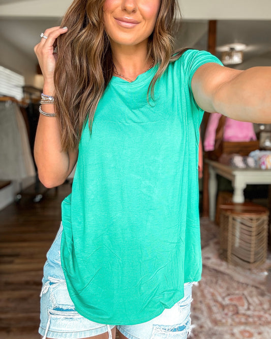 Easy Does It Flowy Round Hem Top (K Green)