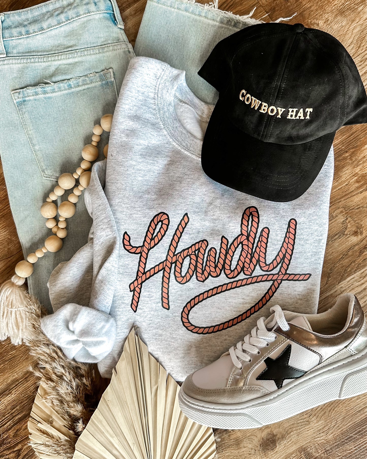 Howdy Sweatshirt (PRE-ORDER)