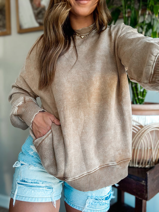 Faded Finish Hi-Low Pullover (Camel)