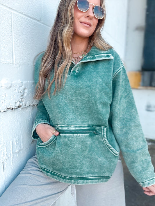 Washed Fleece High Neck Pullover (Forest)